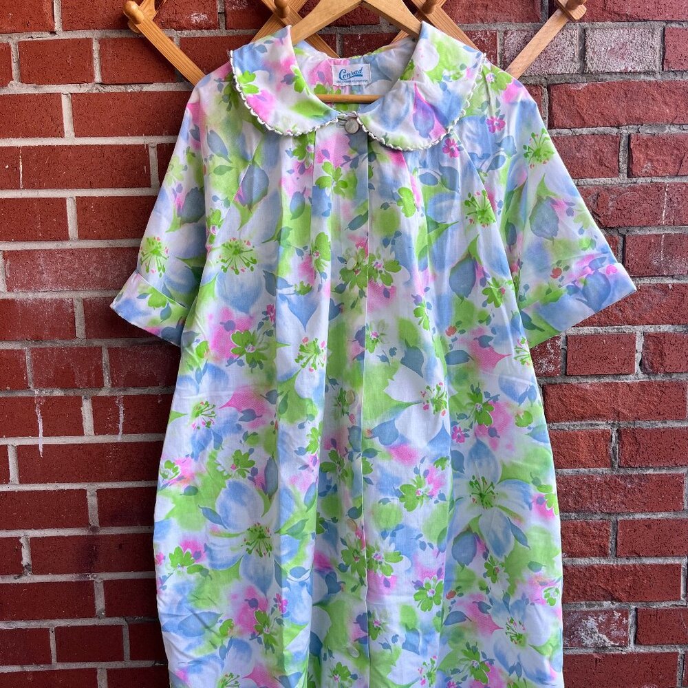 Vintage Women's Retro Spring Florals Housedress Buttons Down Front Pearl Buttons